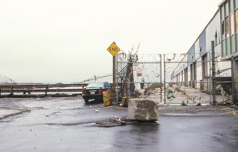 Illustration for article titled Photos of Dead Ends Are a Glimpse at Brooklyn's Roads Less Traveled